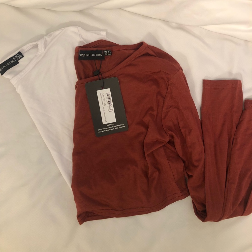 BONUS TOP** 2 Crop top bundle